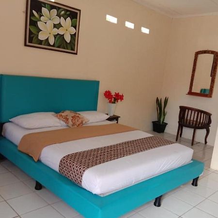 Putri Duyung Guest House Karangpandan Zewnętrze zdjęcie