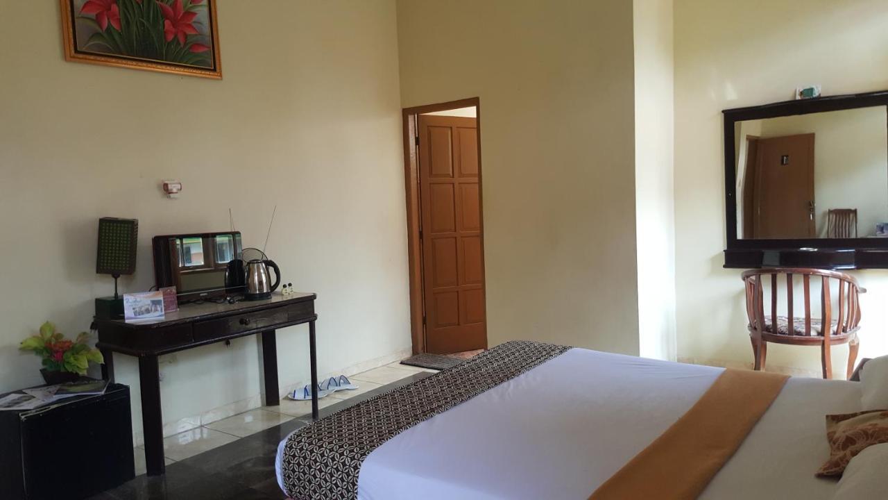 Putri Duyung Guest House Karangpandan Zewnętrze zdjęcie